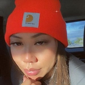 Meet your Posher, Caitlyn